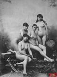 Старые фото голых женщин