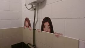 Подсмотренное в туалете за сестрой